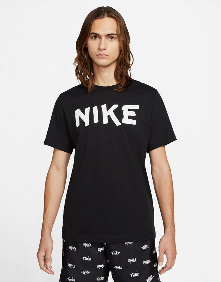 Nike Club Essentials T-shirt In Black