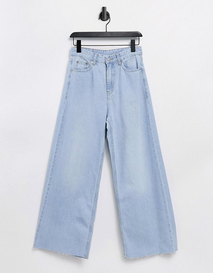 Dr Denim Aiko High Rise Cropped Jean With Raw Hem In Bleach Wash-blues