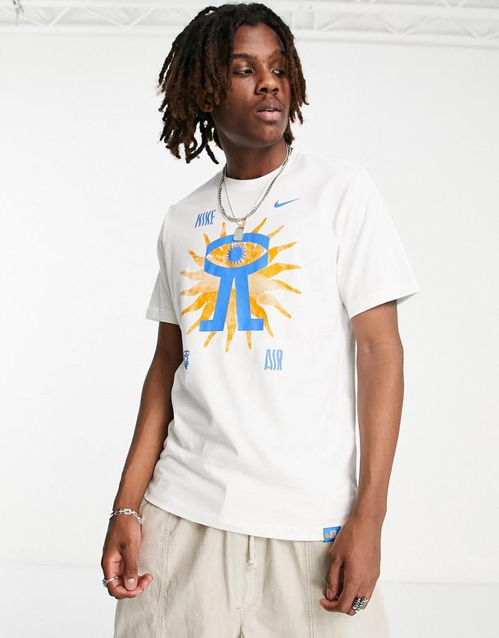 Nike Dna Graphic T-shirt In White