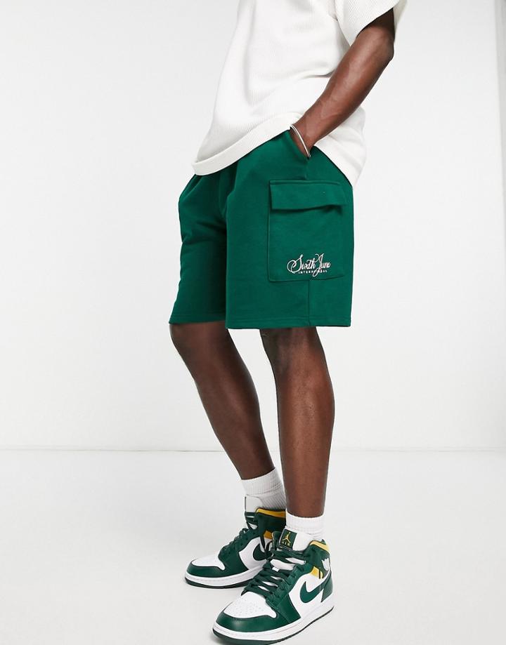Sixth June Caligraphy Cargo Shorts In Green