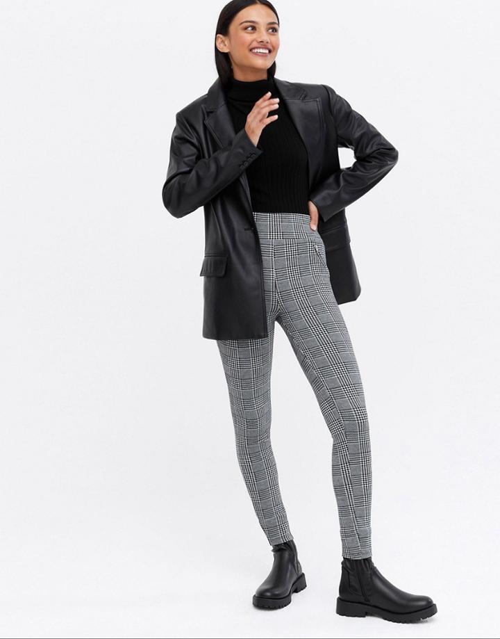 New Look Leggings In Black Check