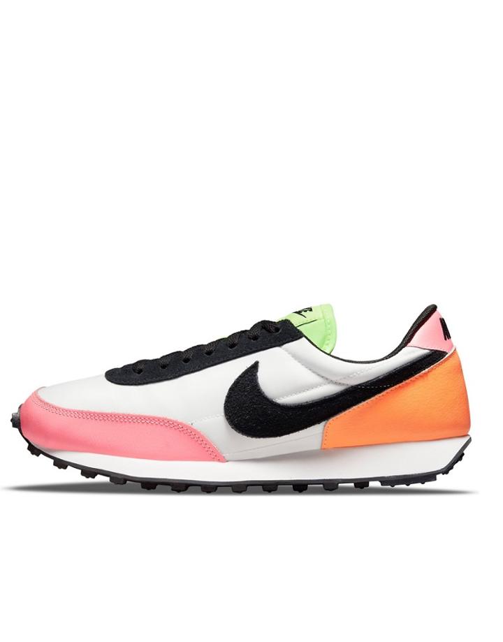 Nike Dbreak Sneakers In Summit White/black