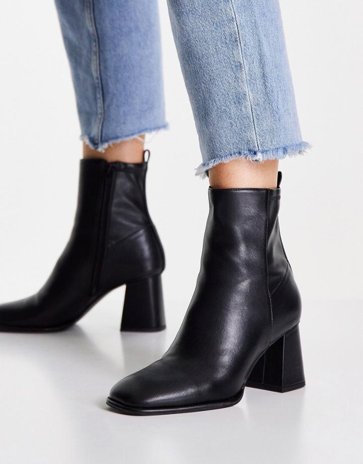 Miss Selfridge Basic Black Pu Stretch Boots