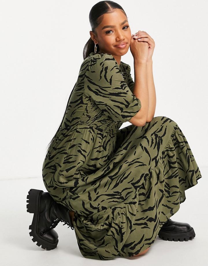New Look 3/4 Sleeve Tiered Hem Midi Dress In Green Animal Print