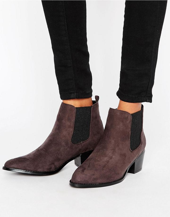 Head Over Heels Pointed Chelsea Boot - Gray