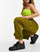 Nike Swoosh Cargo Pocket Sweatpants In Khaki Green