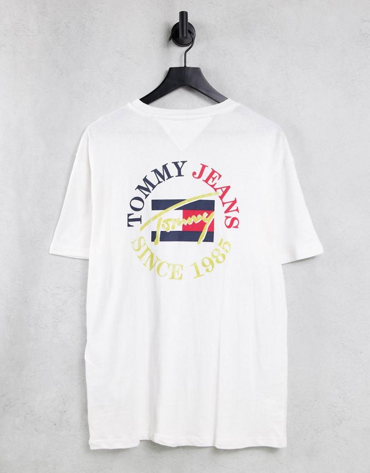 Tommy Jeans Vintage Round Back Logo T-shirt In White - White