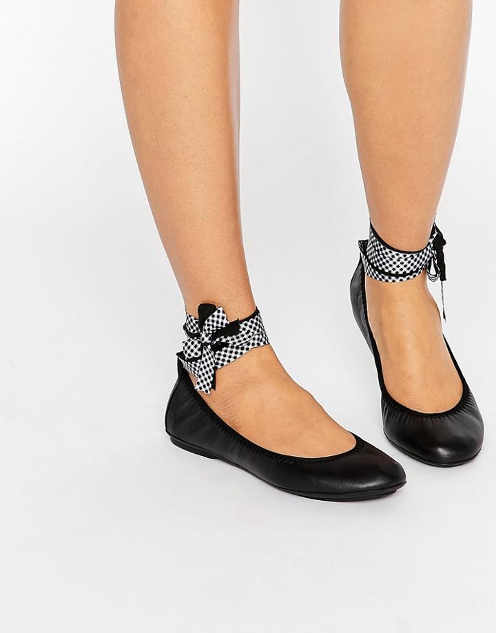 London Rebel Tie Up Leather Ballerina - Black