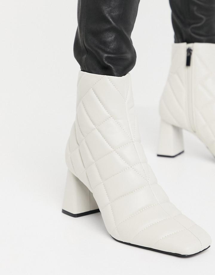 Stradivarius Quilt Detail Heeled Boots In Ecru-neutral