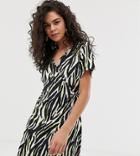 New Look Tall Wrap Dress In Animal Print - Black