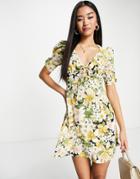 Love Triangle Short Sleeve Mini Dress In Tonal Floral-green