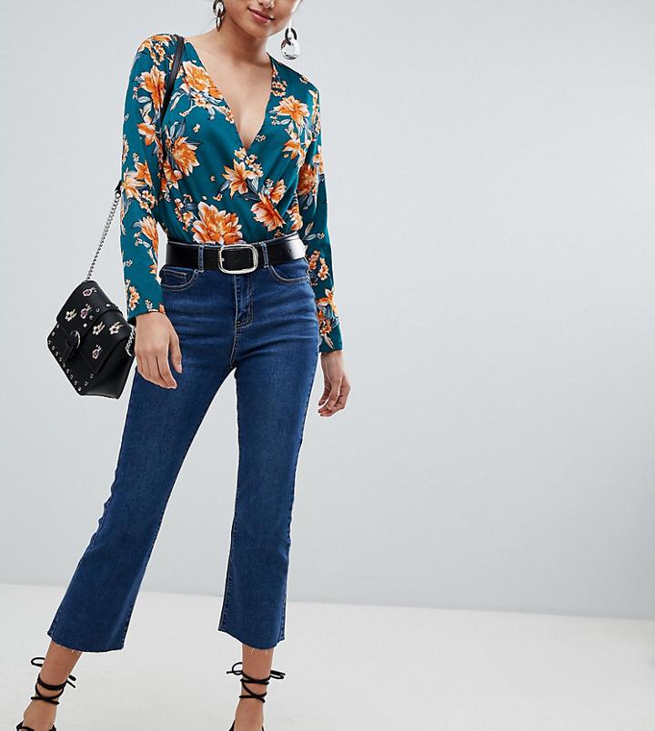 Missguided Cropped Flare Jeans In Blue - Blue