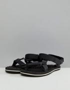 The North Face Base Camp Switchback Sandals In Black/white - Black