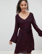 Only Anika Print Flounce Dress With Flared Sleeve - Navy