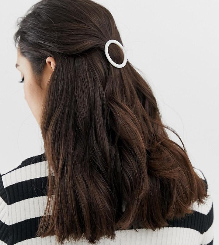 South Beach Exclusive White Resin Hair Clip - White