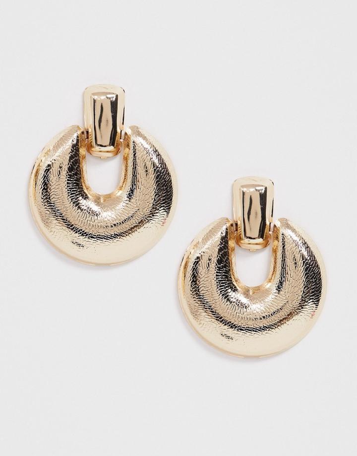 Asos Design Earrings In Engraved Doorknocker Design In Gold Tone - Gold