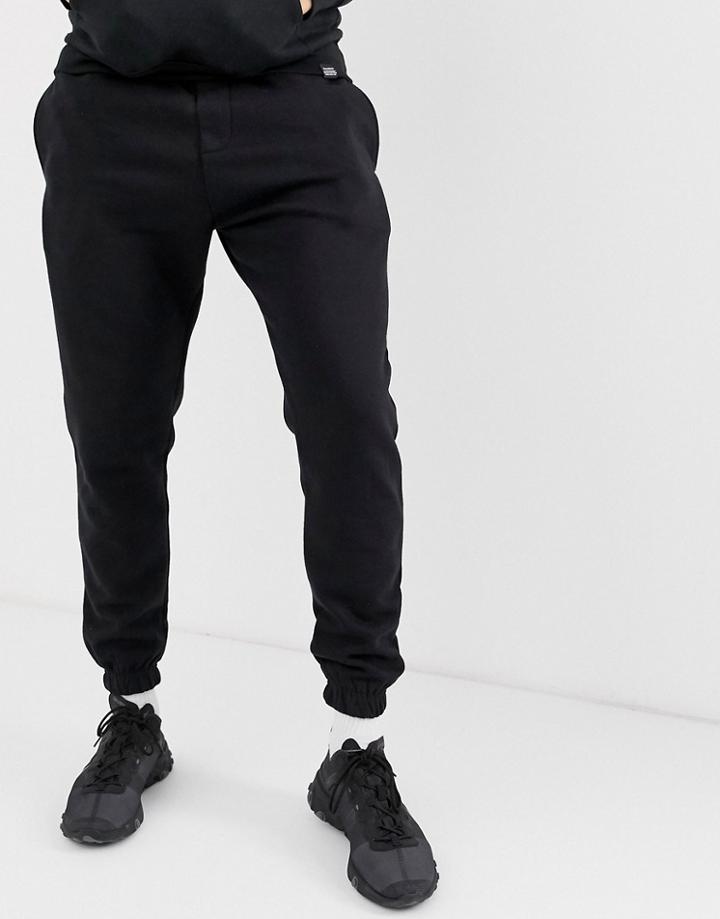 Pull & Bear Slim Fit Jogger In Black