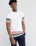 Adidas Originals Street Pack T-shirt In White Az1138 - White