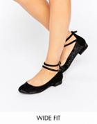 New Look Wide Fit Velvet Strappy Shoe - Black