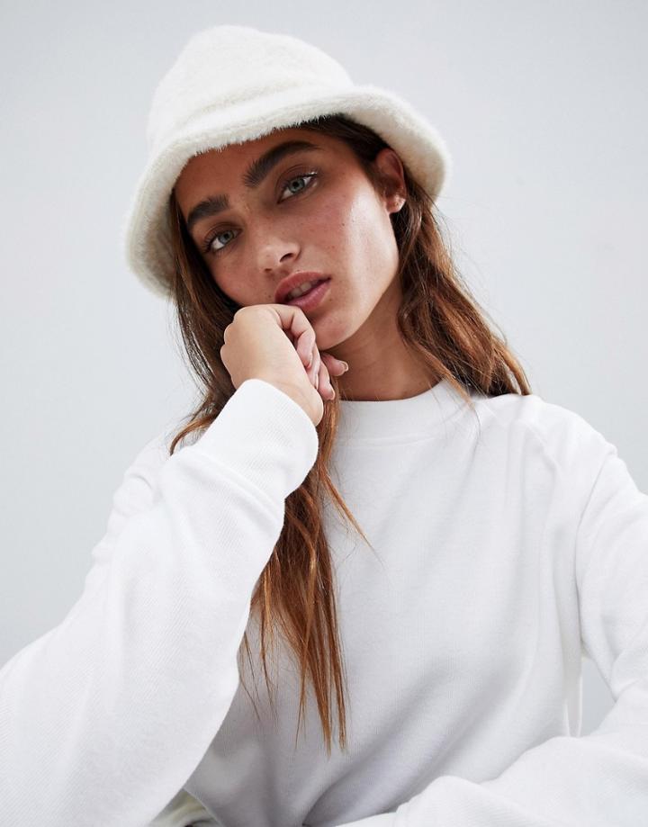 Asos Design Fluffy Bucket Hat - Cream