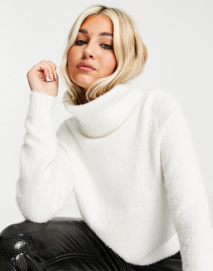 Vila Chunky Roll Neck Sweater In White-black