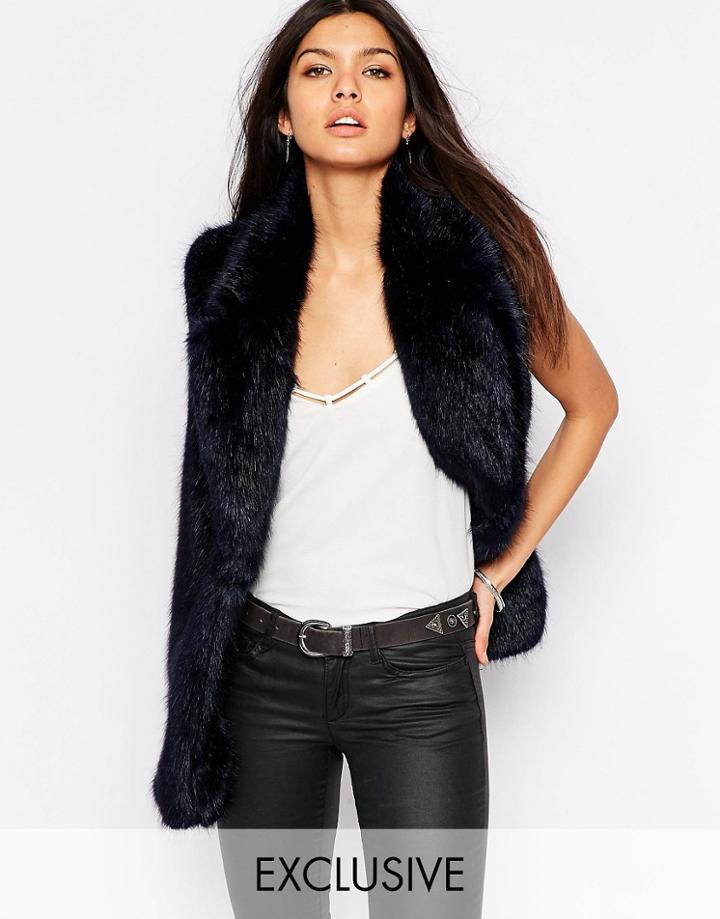 Helene Berman Luxurious Faux Fur Vest In Navy - Navy