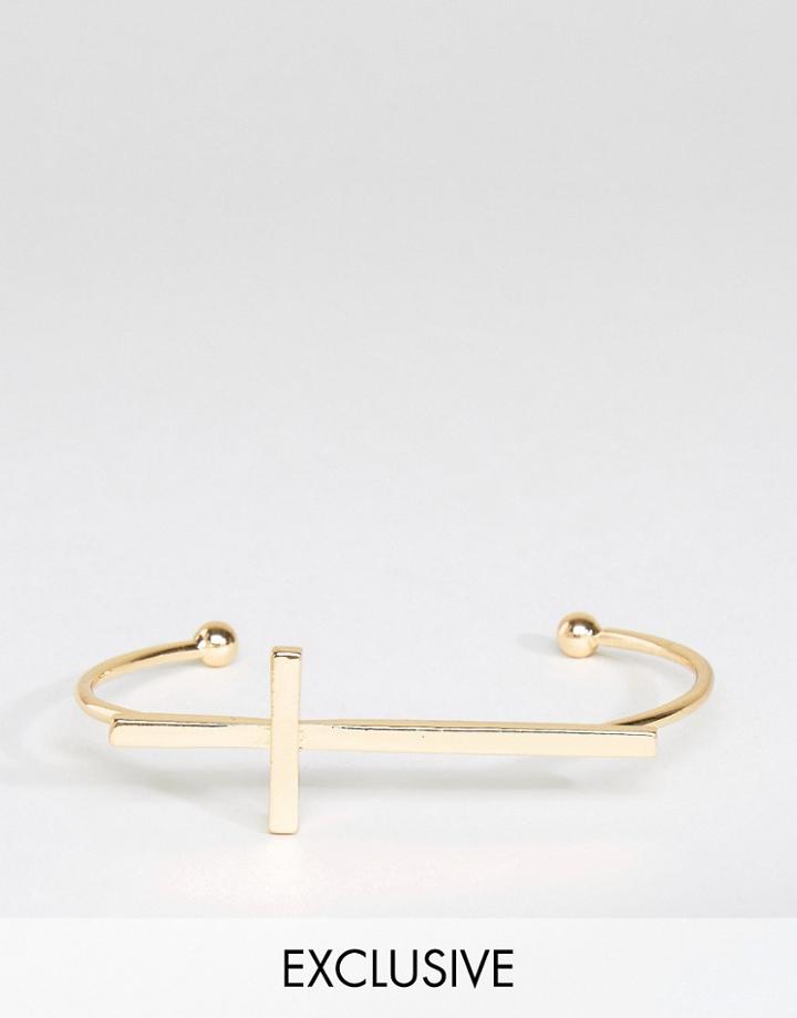 Designb Cross Cuff Bracelet In Gold - Gold