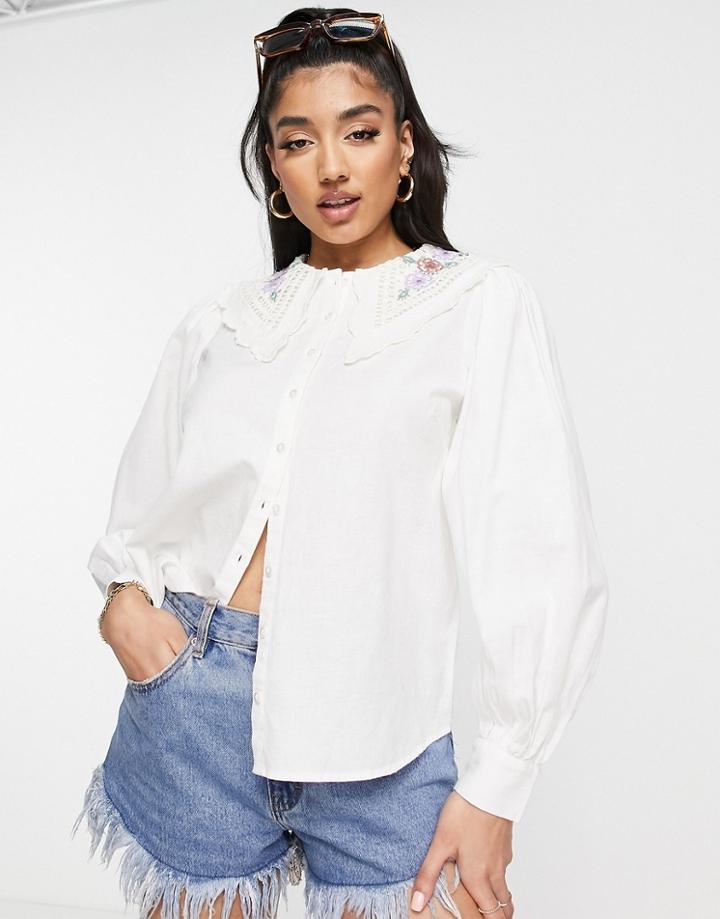 New Look Floral Collar Detail Shirt In White