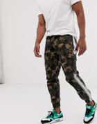 Siksilk Cargo Pants In Camo With Side Stripe - Green