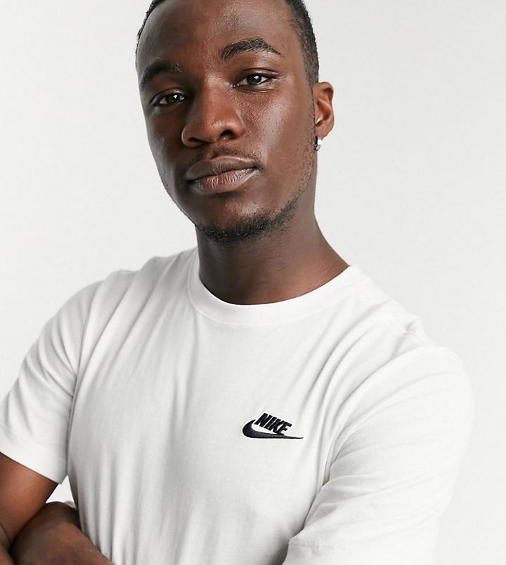 Nike Tall Club T-shirt In Off White