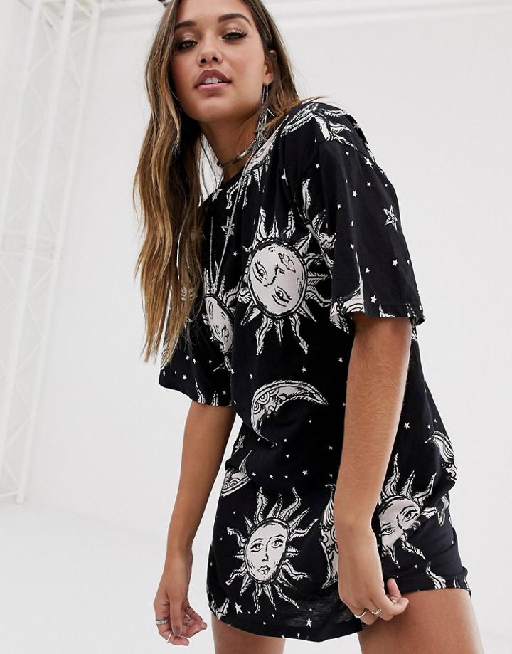Motel T-shirt Dress In Sun And Moon Print-black