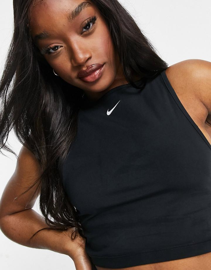 Nike Pro Training Cropped Tank In Black