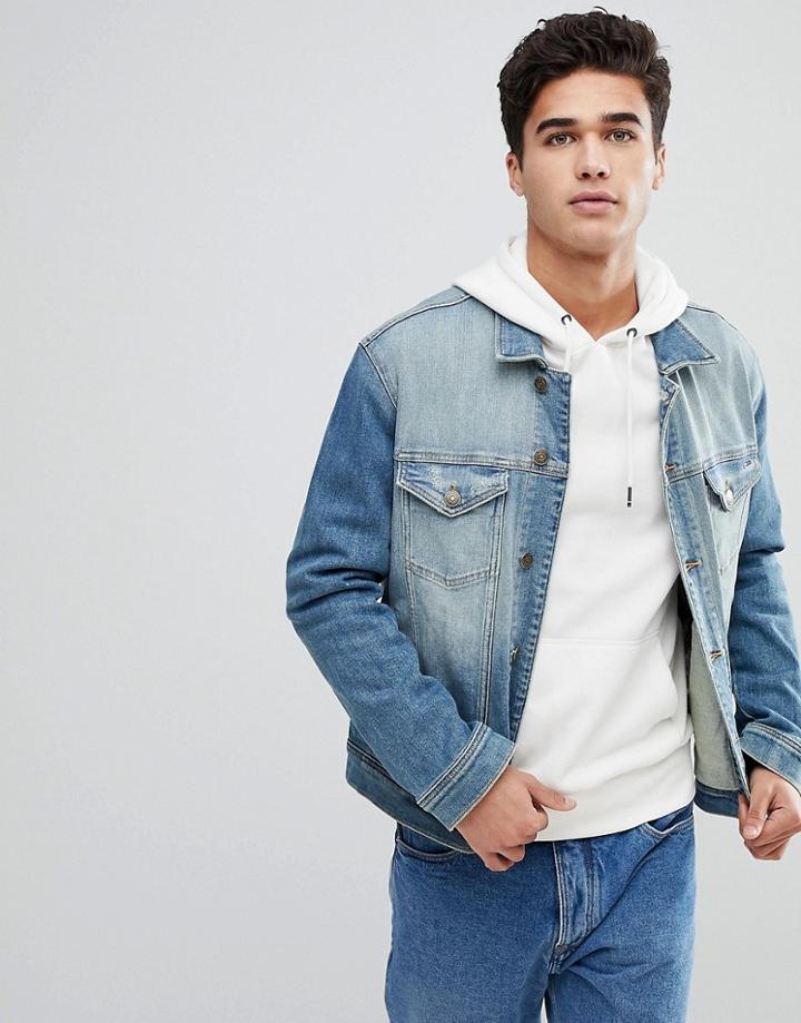Tommy Jeans Classic Denim Trucker Jacket In Mid Distressed Wash - Blue
