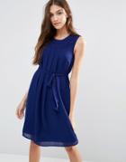 Lavand Tie Waist Sleeveless Dress In Blue - Blue