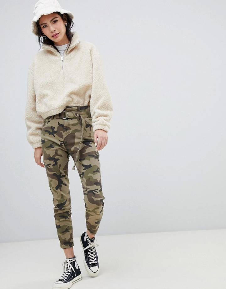 Bershka High Waist Tie Detal Mom Pants In Camo Khaki - Green
