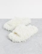 Loungeable Curly Faux Furl Slides In Cream-white