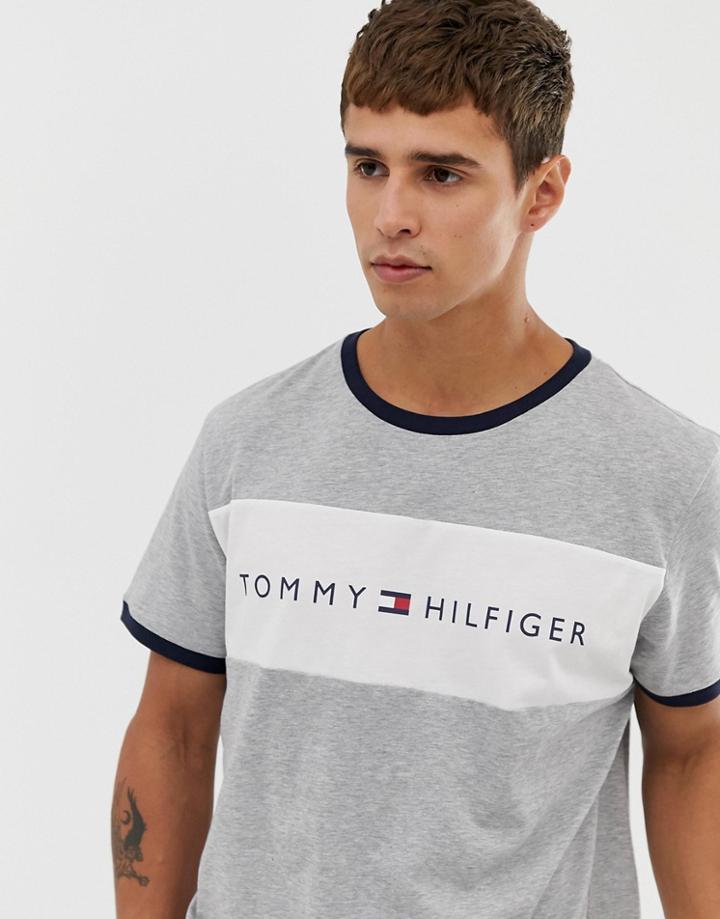Tommy Hilfiger Crew Neck T-shirt With Contrast Chest Panel Logo In Gray - Gray