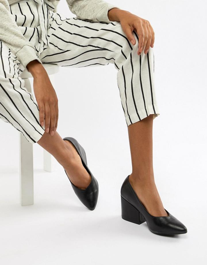 Matt & Nat Kitten Heel Point Shoes-black