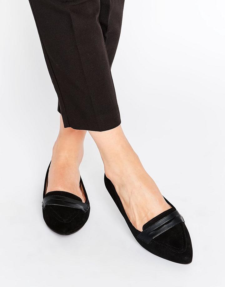 Oasis Pointed Flat Pump - Black