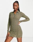 Motel Mini Body-conscious Dress With V-neck Collar Detail In Green Chevron