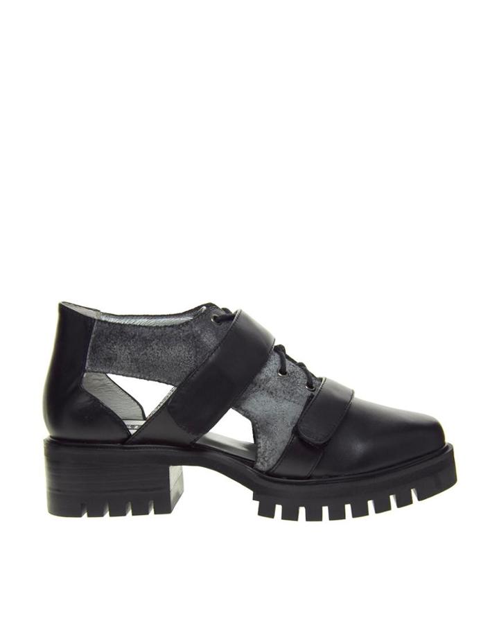 Senso Daria I Cut Out Ankle Boots