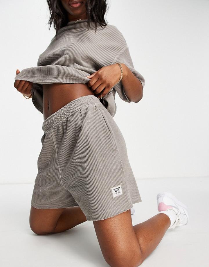 Reebok Natural Dye Waffle Shorts In Boulder Gray