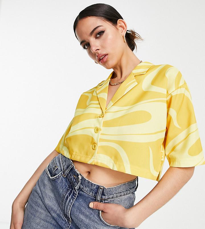 Fila Swirl Print Cropped Shirt In Yellow