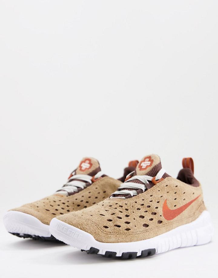 Nike Free Run Trail Sneakers In Dark Driftwood-brown