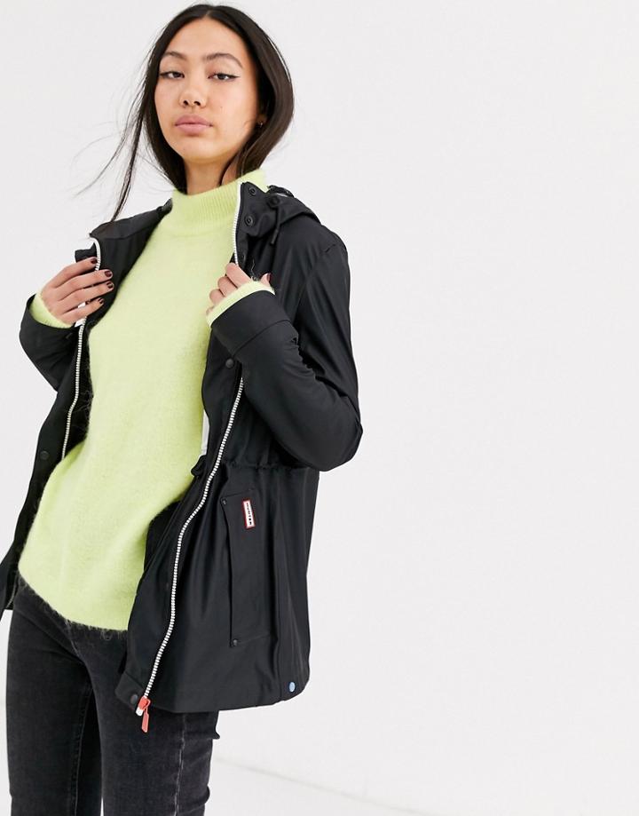 Hunter Lightweight Rubberized Raincoat In Black