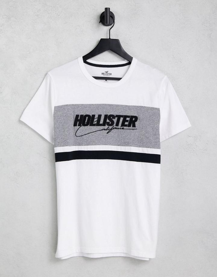 Hollister T-shirt In White With Chest Panel Logo