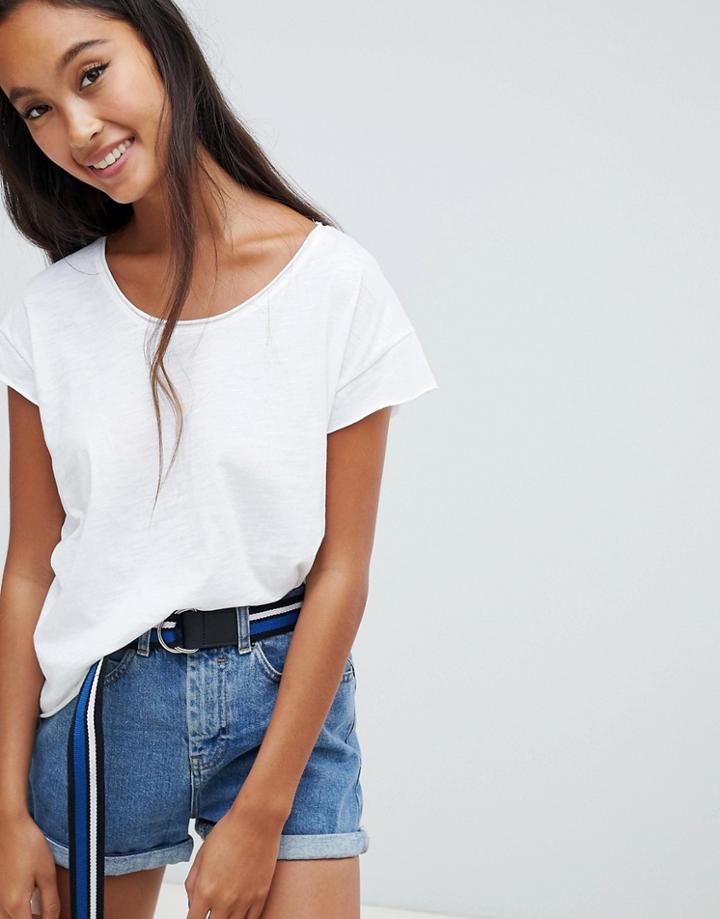 Pull & Bear Scoop Neck T-shirt In White - White