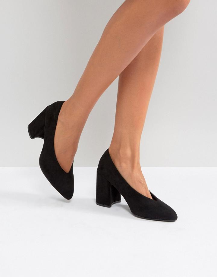 Qupid High Topline Block Point High Heels - Black