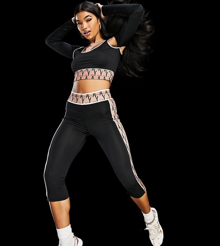 Asyou Active Monogram Trim Capri Legging In Black