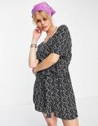 Only Lea Short Sleeve Tie Waist Printed Romper-multi
